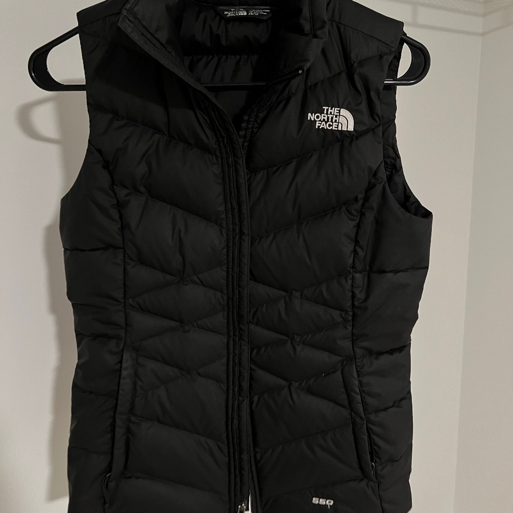 The North Face 550 downfilled puffer vest Black